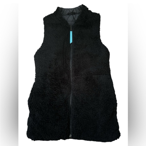 Ivivva by Lululemon girls reversible puffer vest black Sherpa size 10 - Picture 3 of 8